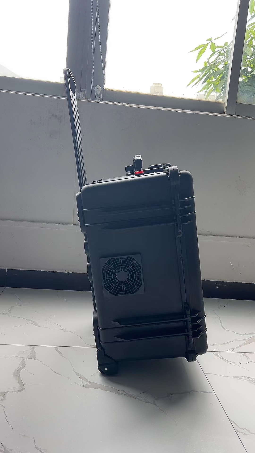武强手拉箱型移动通信干扰器